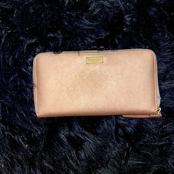 KATE SPADE | Rose Gold Wallet - Picture 1 of 7